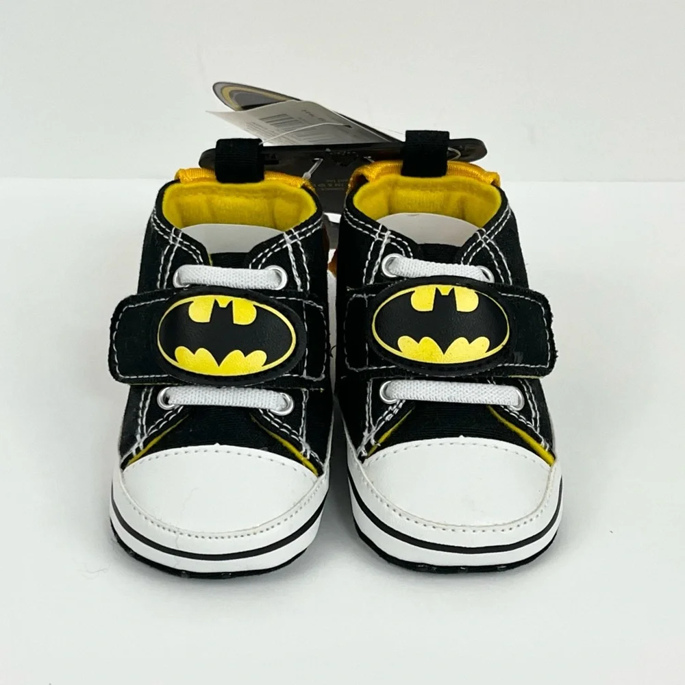 Batman Baby Shoes 3-6 Months with Capes DC Comics Black Gold White Adjust Strap